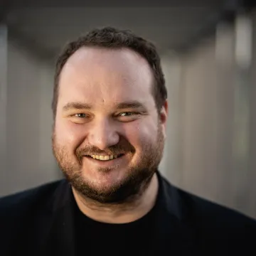 Das Foto zeigt Peter Langer.